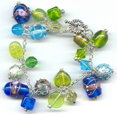 Blue & Green Bracelet | ibeadmag.com